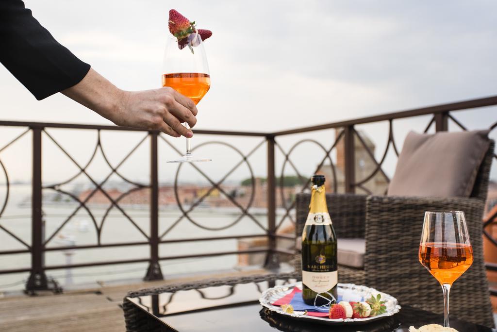 The Venice Penthouse And Rooftop-Terrace At Molino Stucky Exterior photo